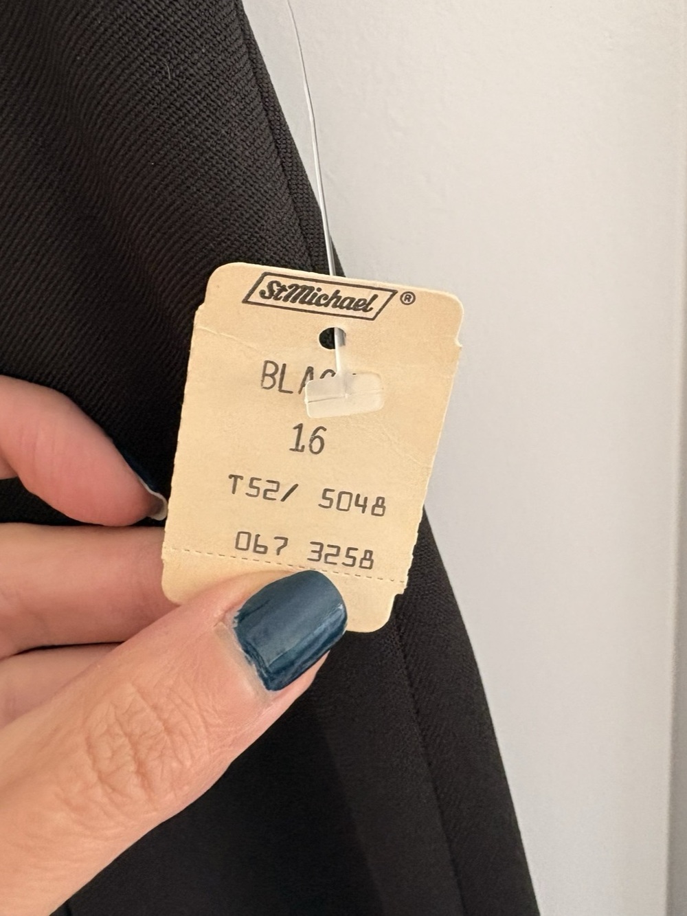 Vintage St. Michael M&S Black Pleated Midi Skirt – UK 16 / US 12 – Made in Canad - Picture 9 of 14